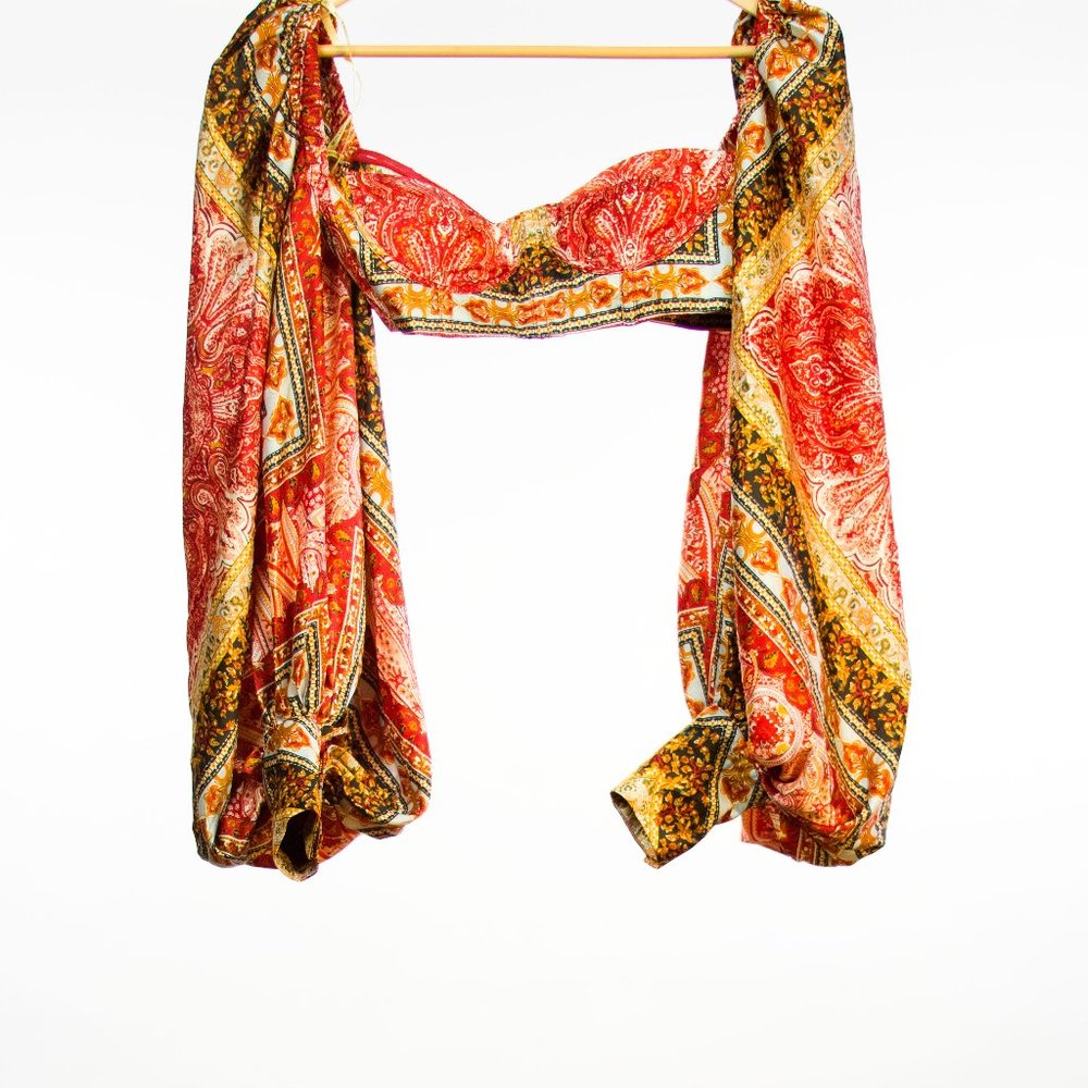 NWOT Bronx & Banco Size 4 Bedouin Flame Printed Square Neckline Crop Top